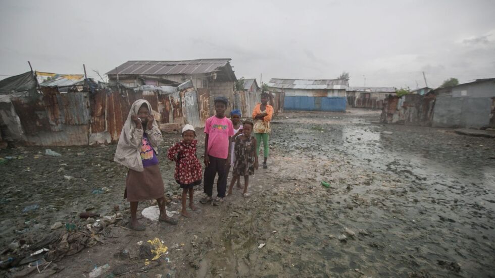Атлантическият ураган Матю застрашава Ямайка, Хаити, Куба и Бахамите