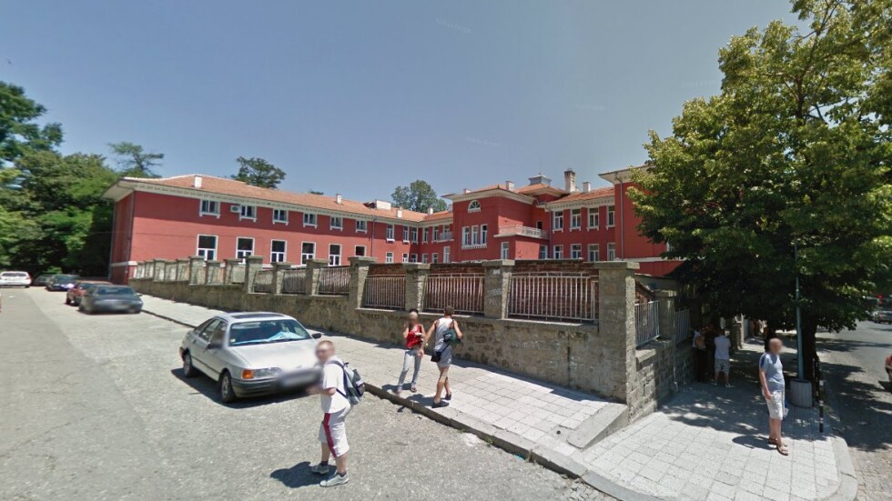 Авария на газопровод евакуира ученици в центъра на Пловдив