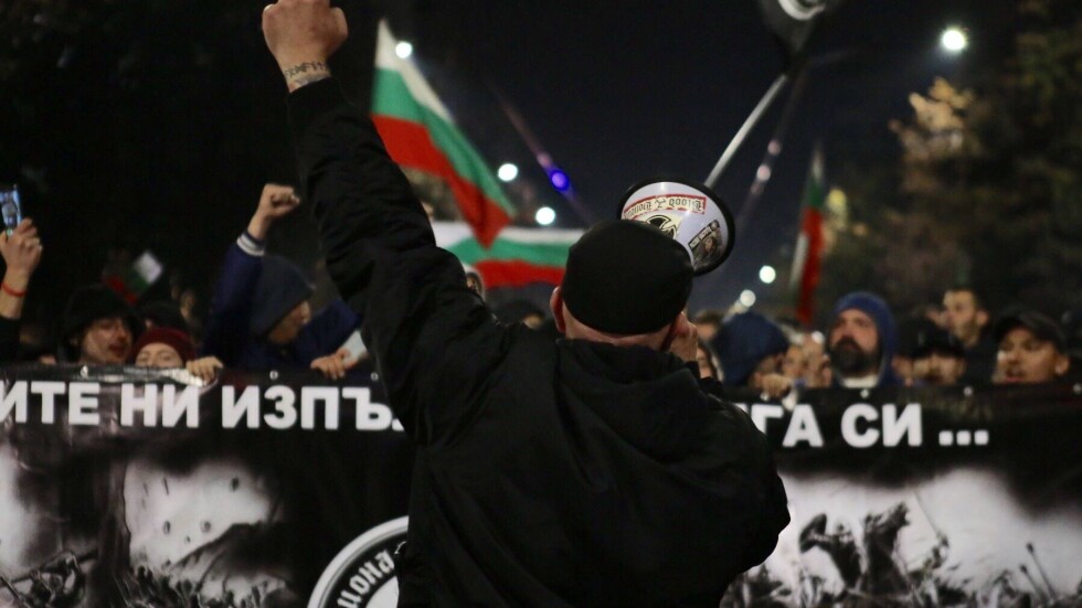 Засилени мерки за сигурност в София заради антимигрантско шествие (СНИМКИ) 
