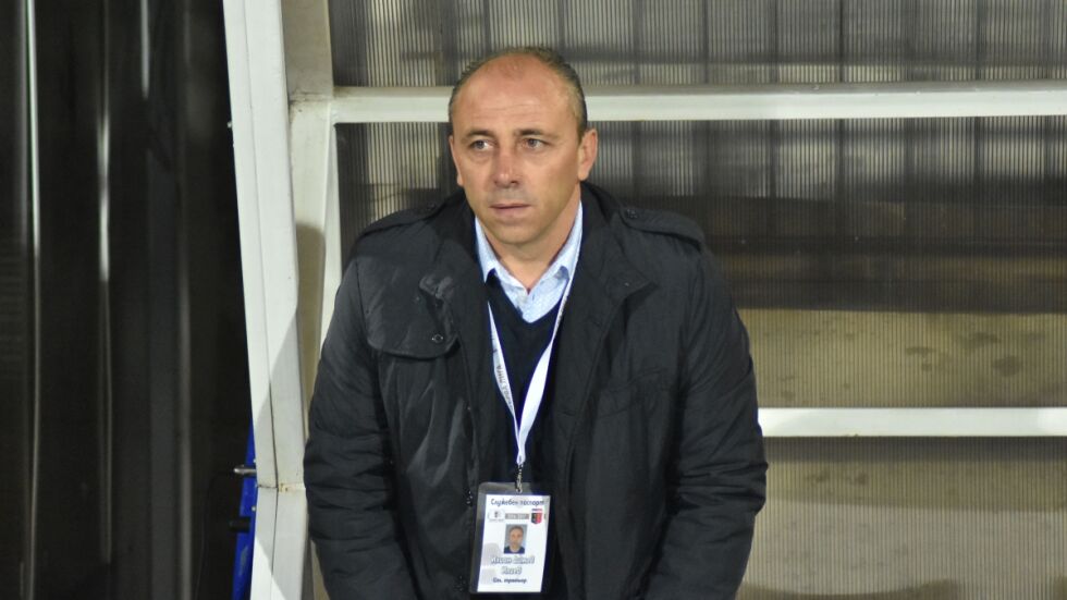 Илиан Илиев подаде оставка като треньор на "Локомотив" Пловдив (ВИДЕО)