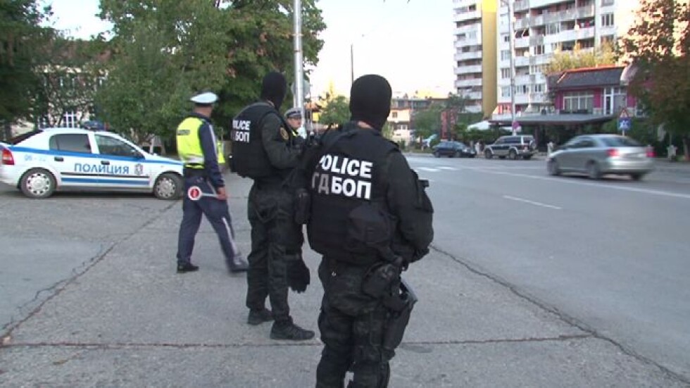 В акция срещу престъпна група: Жандармерия блокира Враца