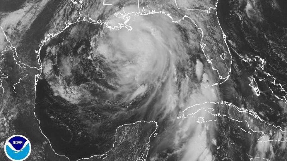 Ураганът „Нейт” достигна крайбрежието на САЩ