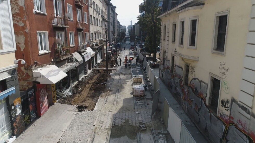 Нов скандал с ремонтите в София: Съмнения за опорочен търг и подмяна на ключов материал 