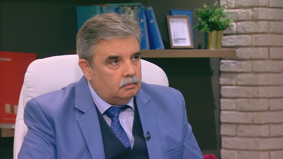 Д-р Михаил Христов: Двама от чакащите белодробна трансплантация са в тежко състояние 
