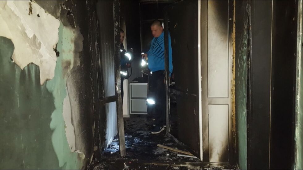 Подпалиха дома на съдебен служител и колата на полицай във Видин