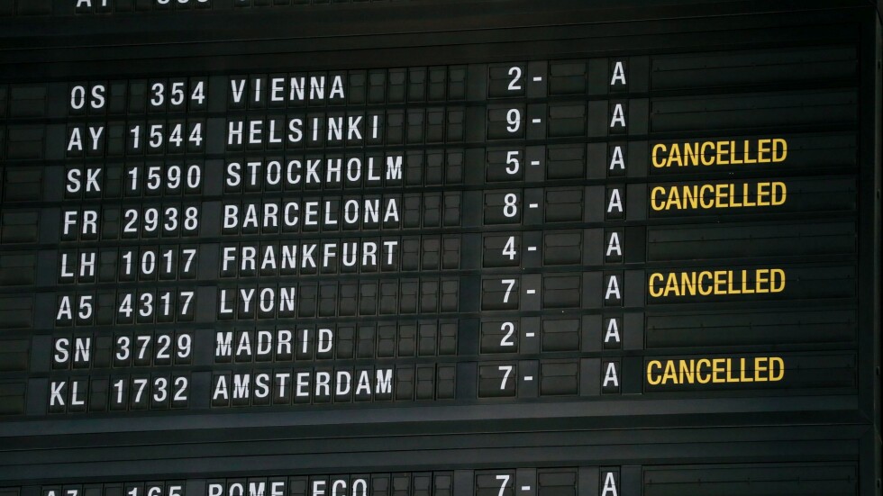 Част от блокираните на летището във Франкфурт българи ще влязат в Германия