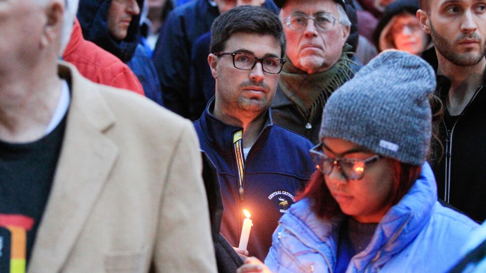 11 вече са жертвите на стрелбата в синагога в Питсбърг