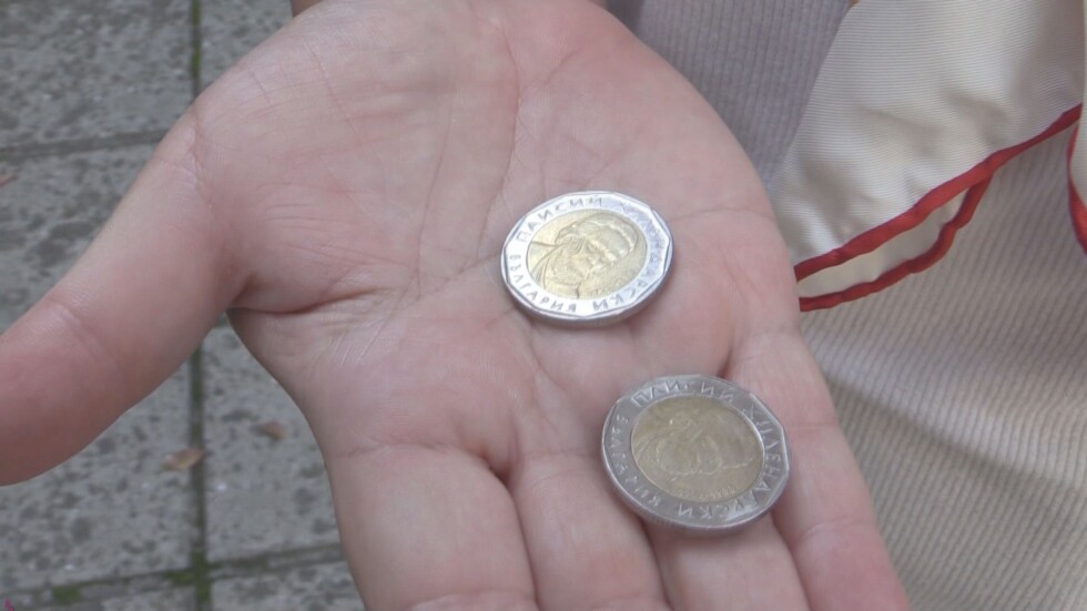 Жена получи фалшива монета от 2 лв. в бургаски магазин