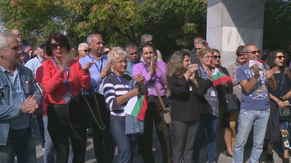 Мирна демонстрация в подкрепа на директора на БНР