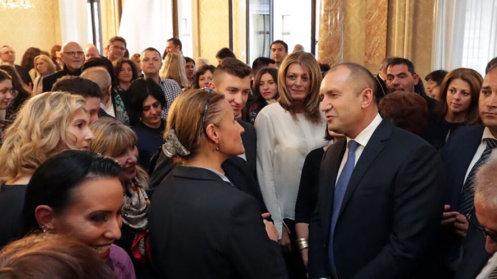 Президентът Румен Радев се срещна с българи във Виена 