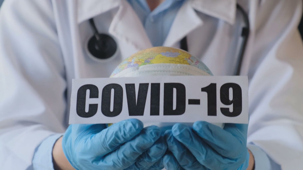Европа продължава да отбелязва антирекорди на нови случаи на COVID-19
