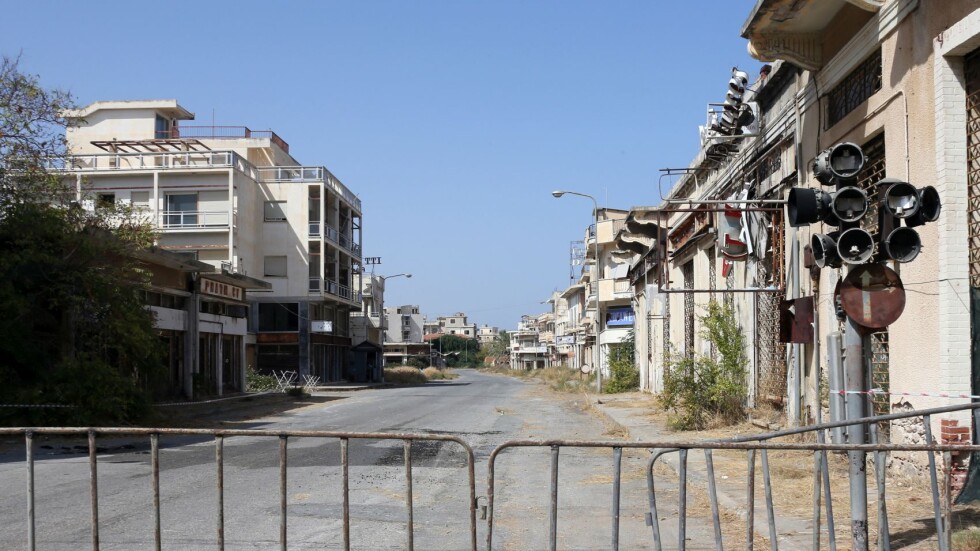 Кипърските турци отвориха отново крайбрежието на Вароша