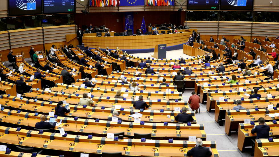 Еврорезолюцията за България: С гласовете на кои парламентарни групи беше приет документът