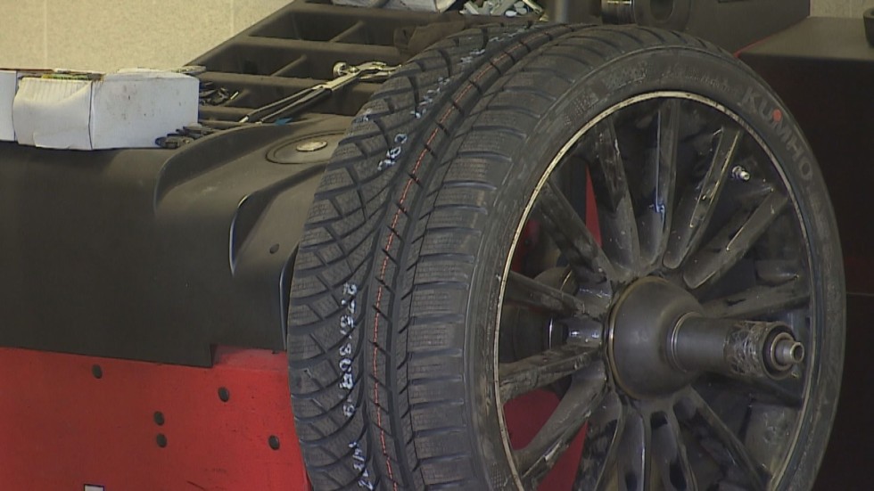 Задължителните 4 мм грайфер: Експертите напомнят да сменим летните гуми със зимни