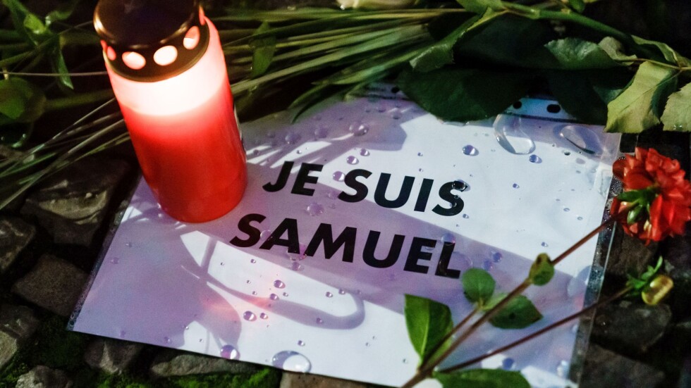Четирима ученици са сред задържаните за убийството на френския учител
