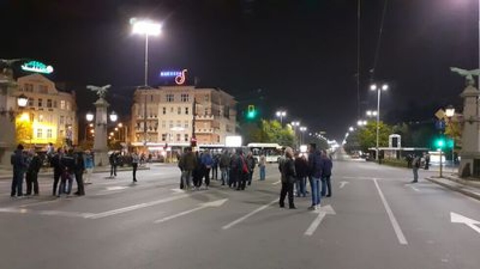Протестиращите в София блокираха „Орлов мост“ още в 18:30 ч.