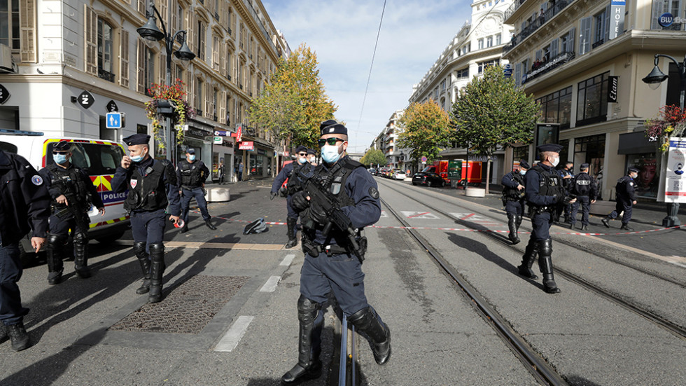Задържан е и втори човек във връзка с атентата в Ница