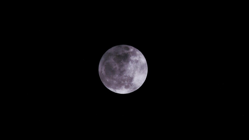 В нощта срещу 1 ноември наблюдаваме явлението Синя Луна