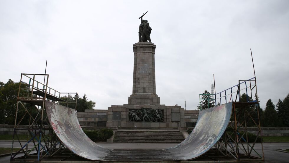 Първа стъпка към премахването на Паметника на Съветската армия в София