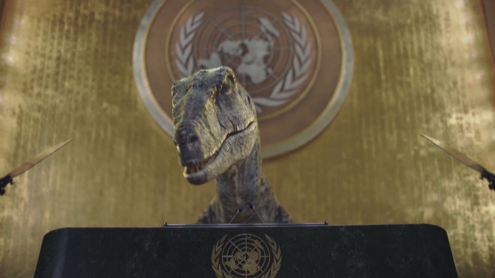 От трибуната на ООН: 3D динозавър умолява човечеството да спаси вида си