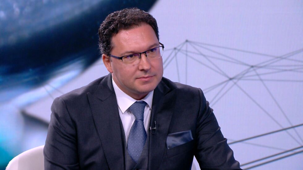 Даниел Митов: Не предлагаме коалиция, а да започне разговор между партиите