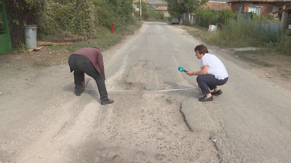  „ Случва се това, че нищо не се случва ”: Проверка на bTV за ремонтите по пътища в Северозапада 