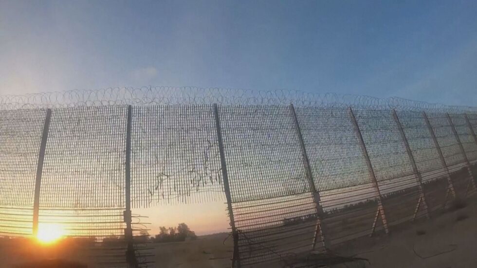 Бойци на „Хамас“ на мотори пресичат границата с Израел (ВИДЕО)