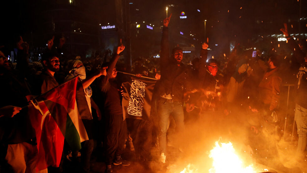 Протестиращи палестинци в Ливан и Турция бяха разпръснати със сълзотворен газ (ВИДЕО)