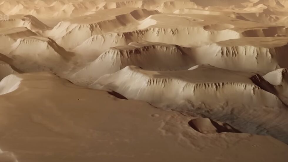 Всяка секунда е от 50 кадъра: Вулканични изригвания формират лабиринт от долини на Марс (ВИДЕО)