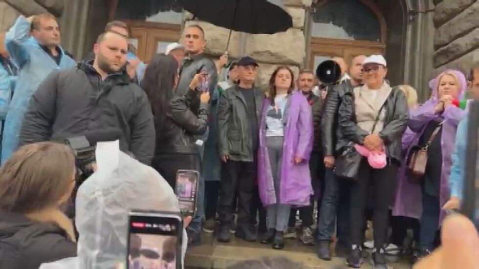  Ахмед Доган се появи на митинга против ареста на Джейхан Ибрямов (ВИДЕО) 