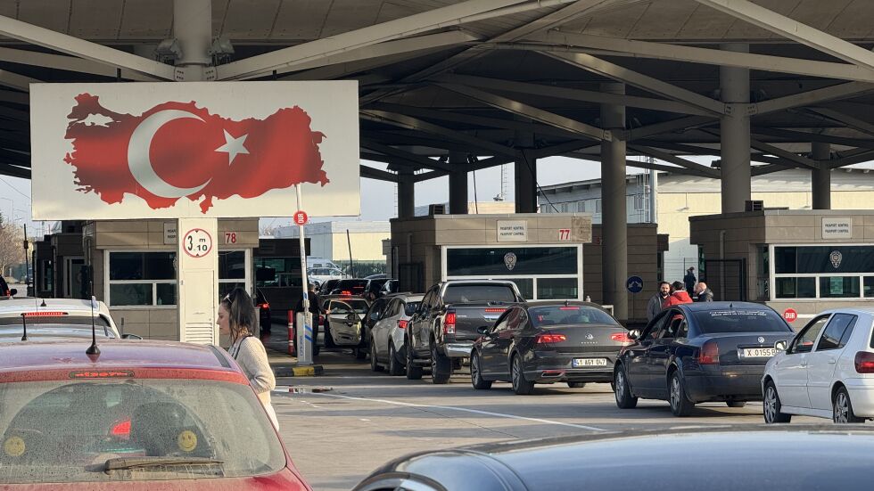  Задържаха водач, опитал да придвижи дрога за над 4 милиона лв. през „ Капитан Андреево “ 