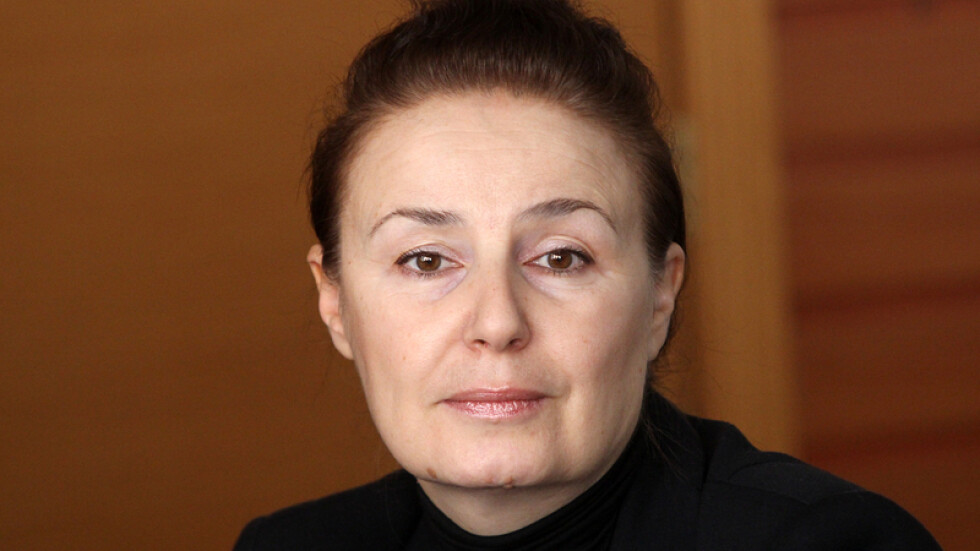 Валери Симеонов „уволни“ шефката на ДНСК, никой обаче не знае