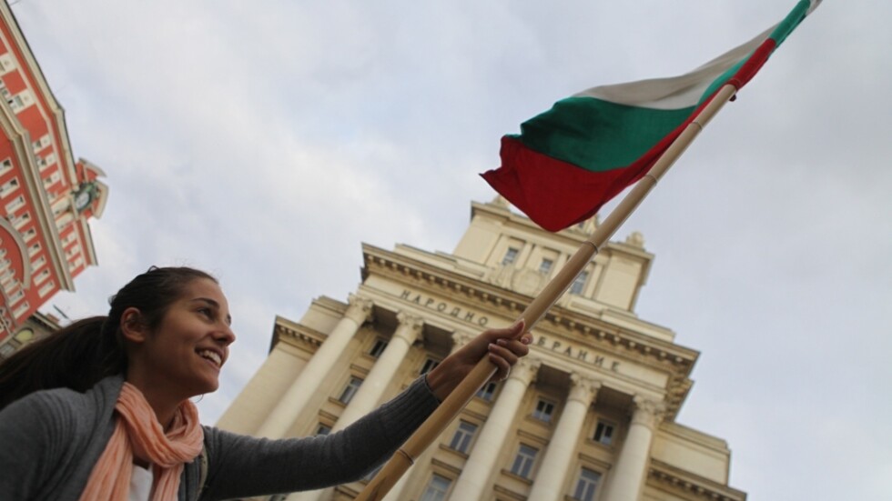 Подслушваните по време на протестите срещу "Орешарски" да се обърнат към депутатите си 