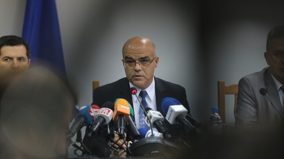 Военният министър не прие оставката на Йордан Бакалов 