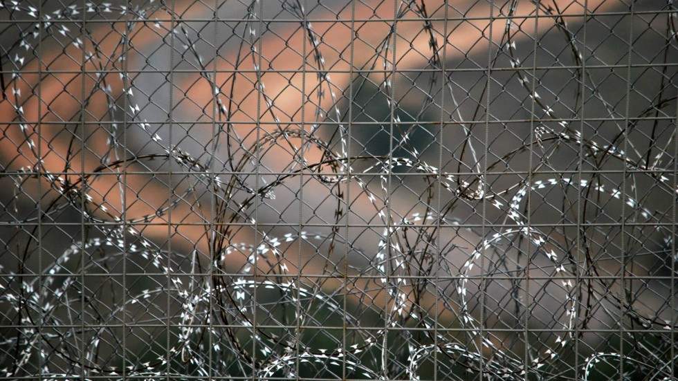 Унгария обмисля да ползва армията за справяне с имигрантския наплив