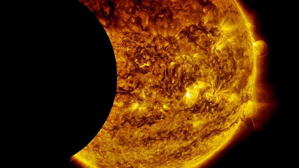В първия ден на астрономическото лято: Наблюдаваме слънчево затъмнение