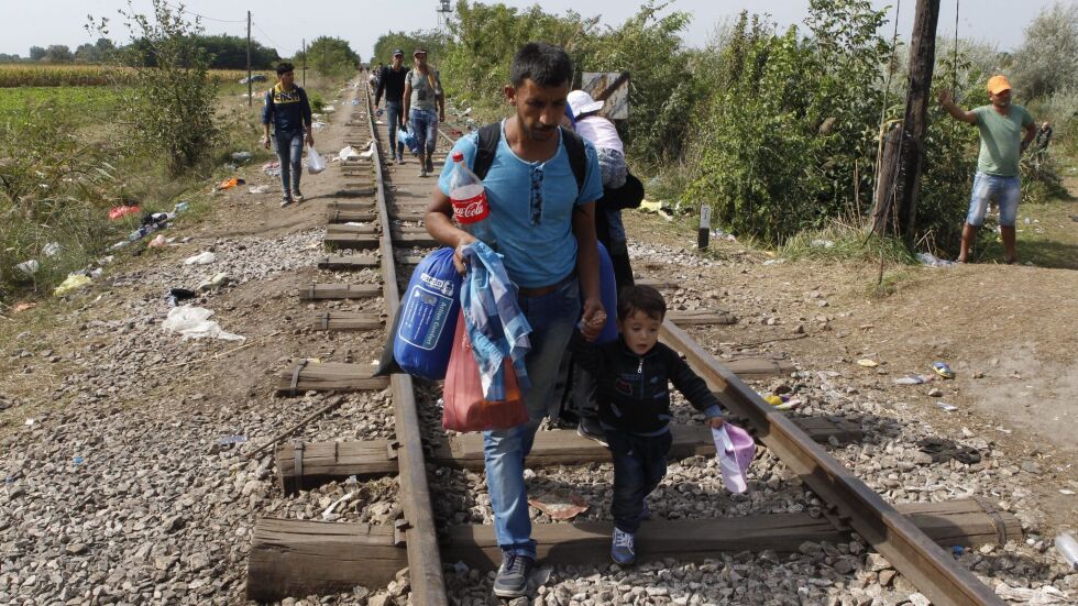 "Таймс": България участва в мафиотска мрежа на Балканите за трафик на бежанци 
