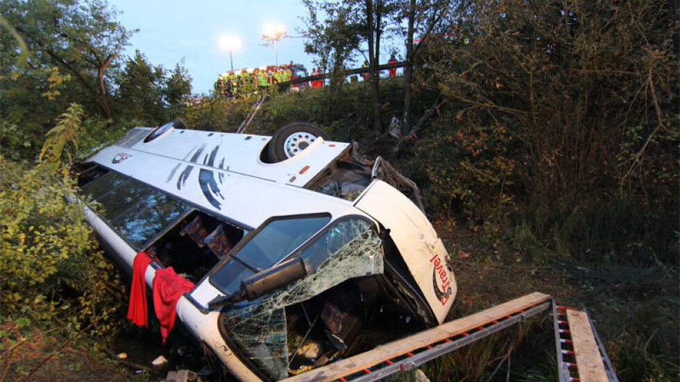 34 българи са ранени при катастрофа с автобус в Германия
