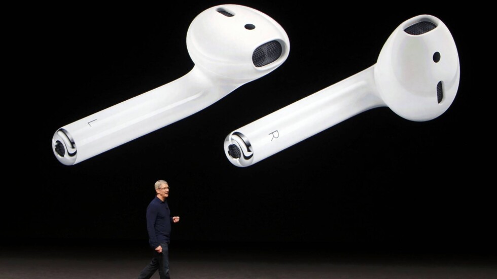 Безжичните слушалки на "Епъл": 159 долара и ги губите веднага