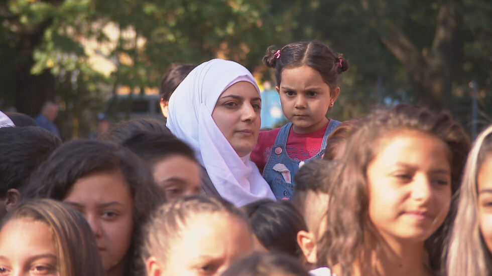 28 деца бежанци ще учат в столичното 66-о училище