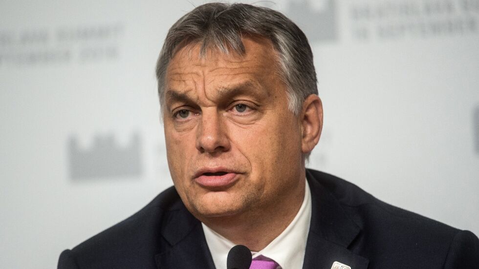Катастрофа с ескорта на унгарския премиер Виктор Орбан, има загинал 
