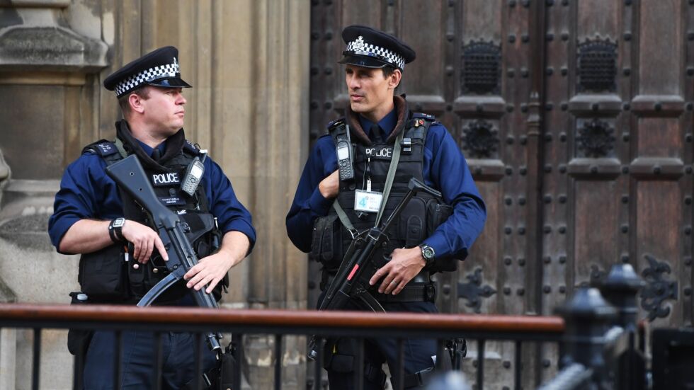 Британската полиция задържа шести заподозрян за атаката в лондонското метро