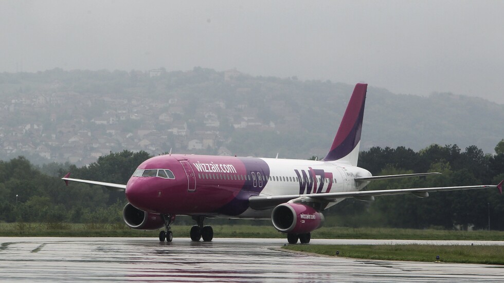 Wizz Air спира всичките си полети между София и Лисабон