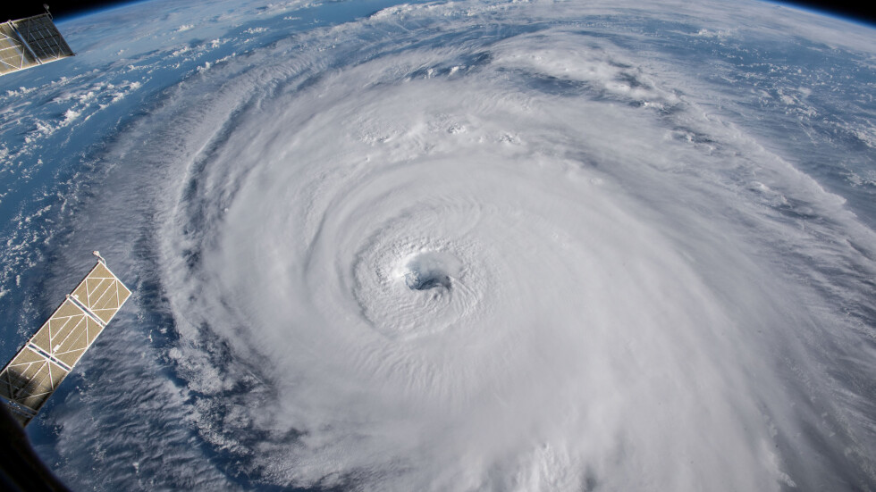 Ураганът “Дориан” заплашва да удари космическия център “Кенеди”