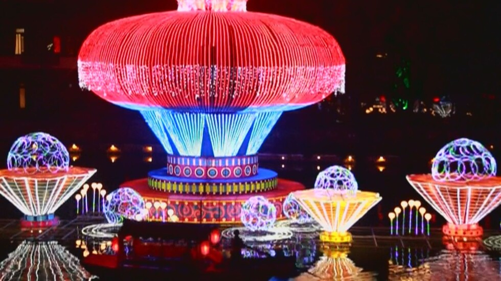 Фестивал на фенерите в Китай (ВИДЕО)