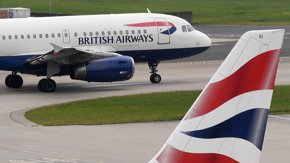 Авиокомпании съкращават персонал и отменят полети заради коронавируса