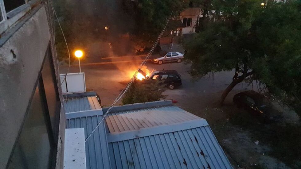 Кола се самозапали в Пловдив