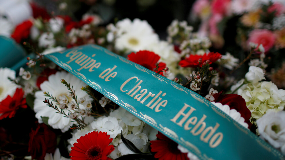 5 г. по-късно: „Шарли Ебдо“ препечата карикатурите на Мохамед 