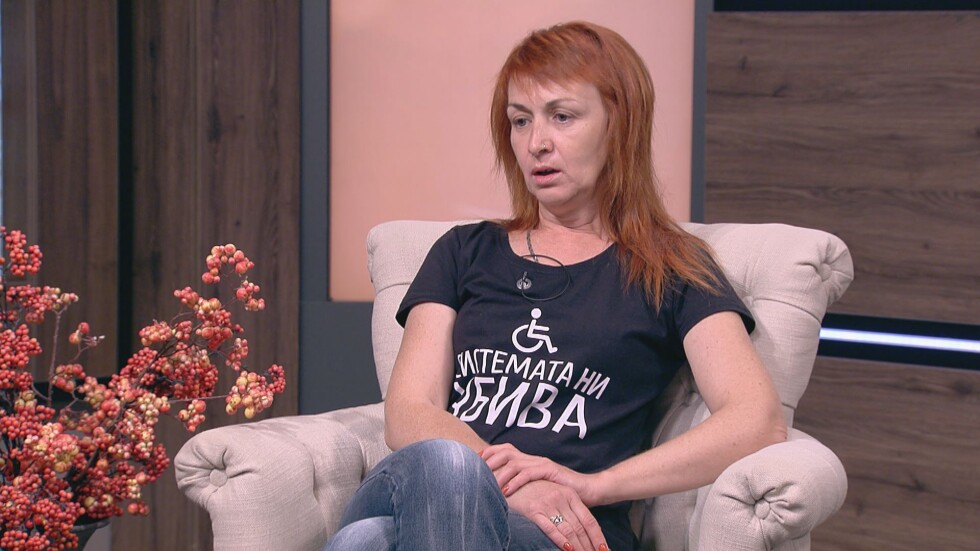 Димитрина от „Системата ни убива“: Не ни допуснаха до тоалетната на НС, за да не се барикадираме там