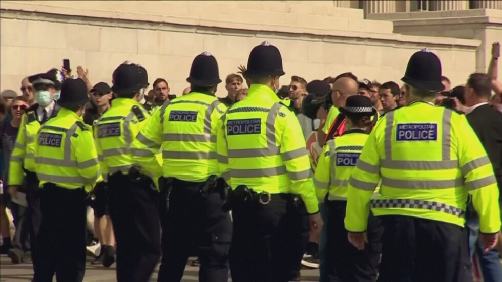 Над 30 арестувани в Лондон на протест срещу новите COVID мерки